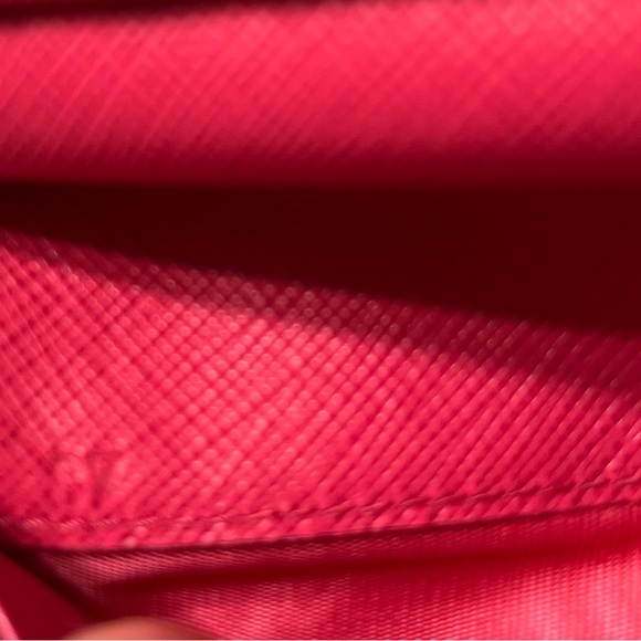 PRADA ✨🌷 Pink Saffiano Leather Wallet - Picture 8 of 10